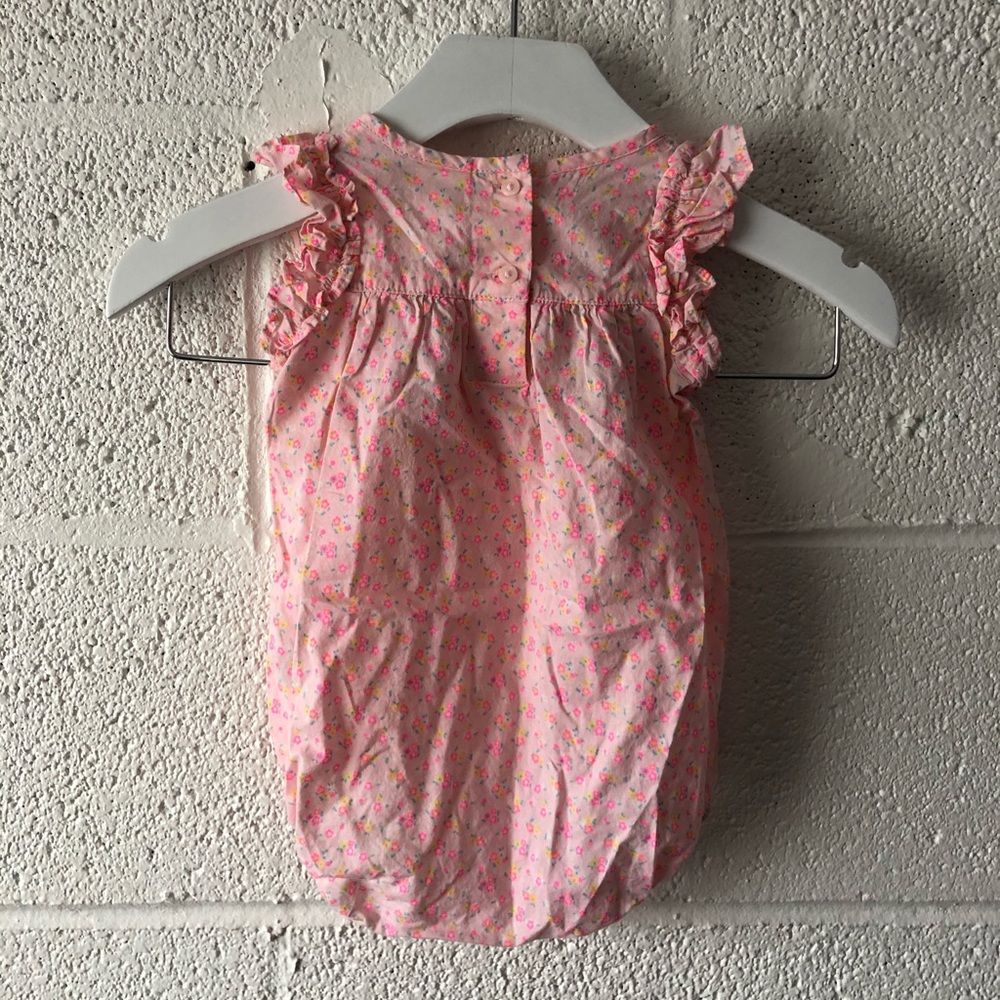 OshKosh pink floral romper sz: 9M - Picture 5 of 6